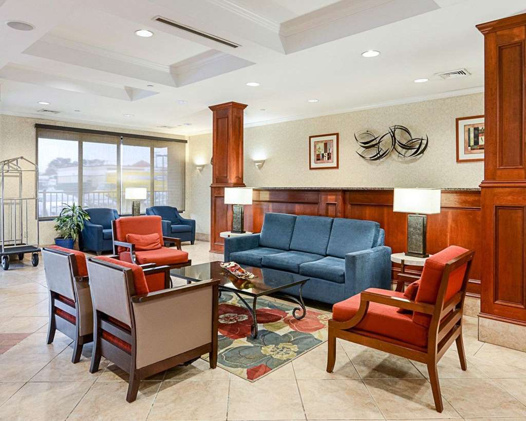 Fairfield & By Marriott West/mark Center Hotel