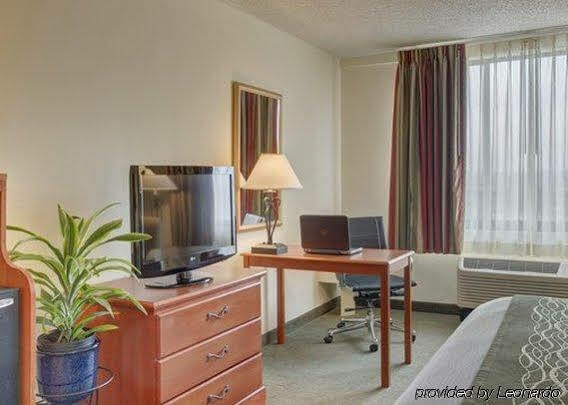 Fairfield & By Marriott West/mark Center Alexandria