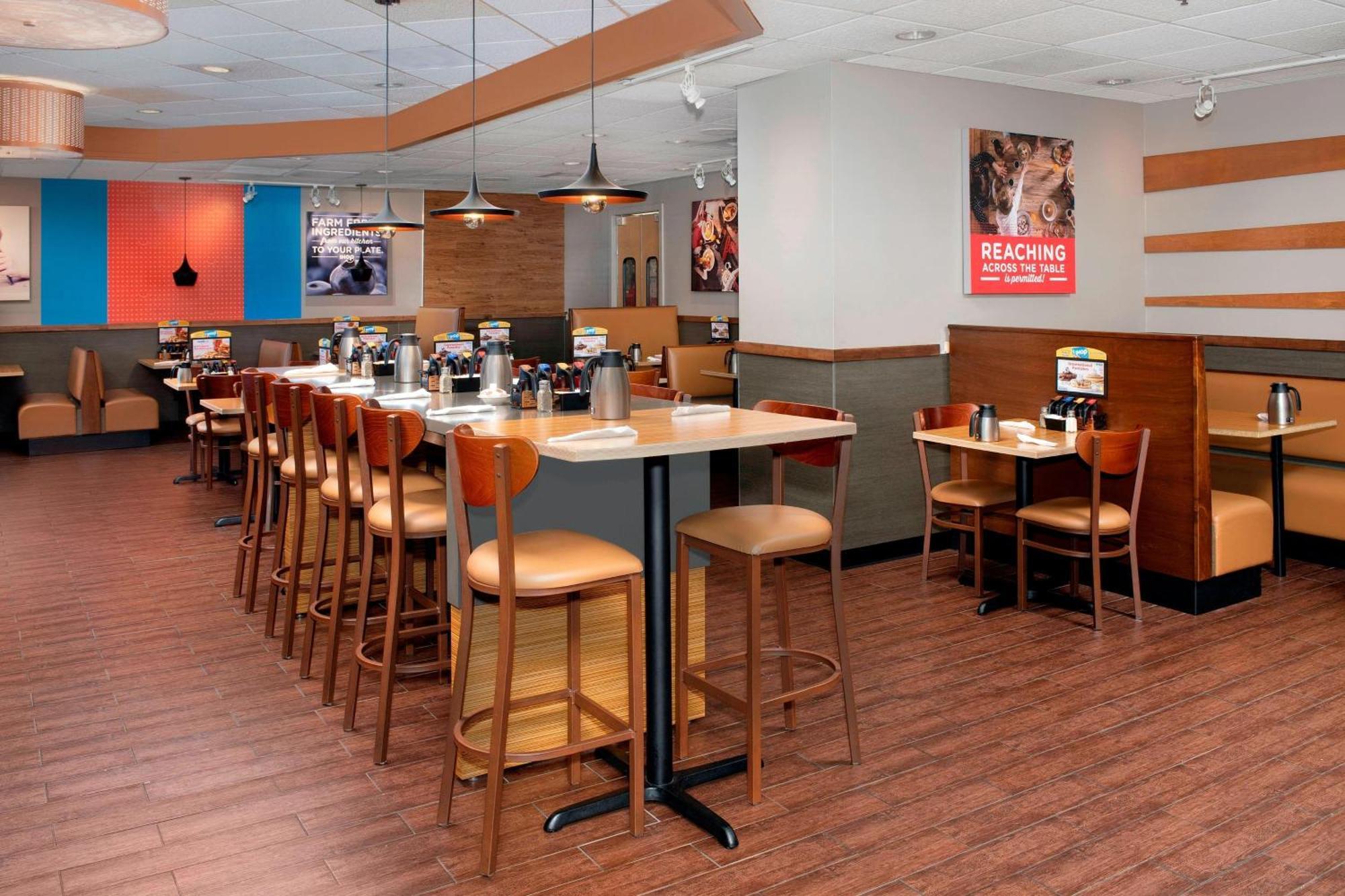Fairfield & By Marriott West/mark Center 3* Alexandria
