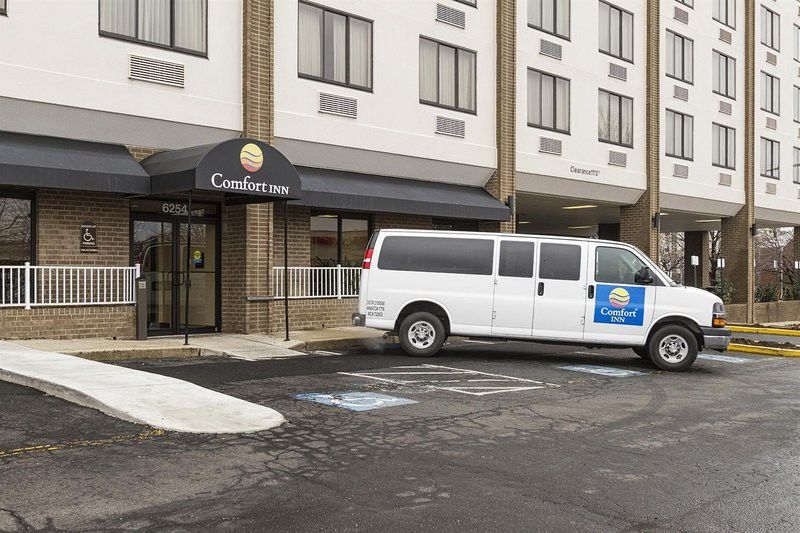 Hotel Fairfield & By Marriott West/mark Center 3*