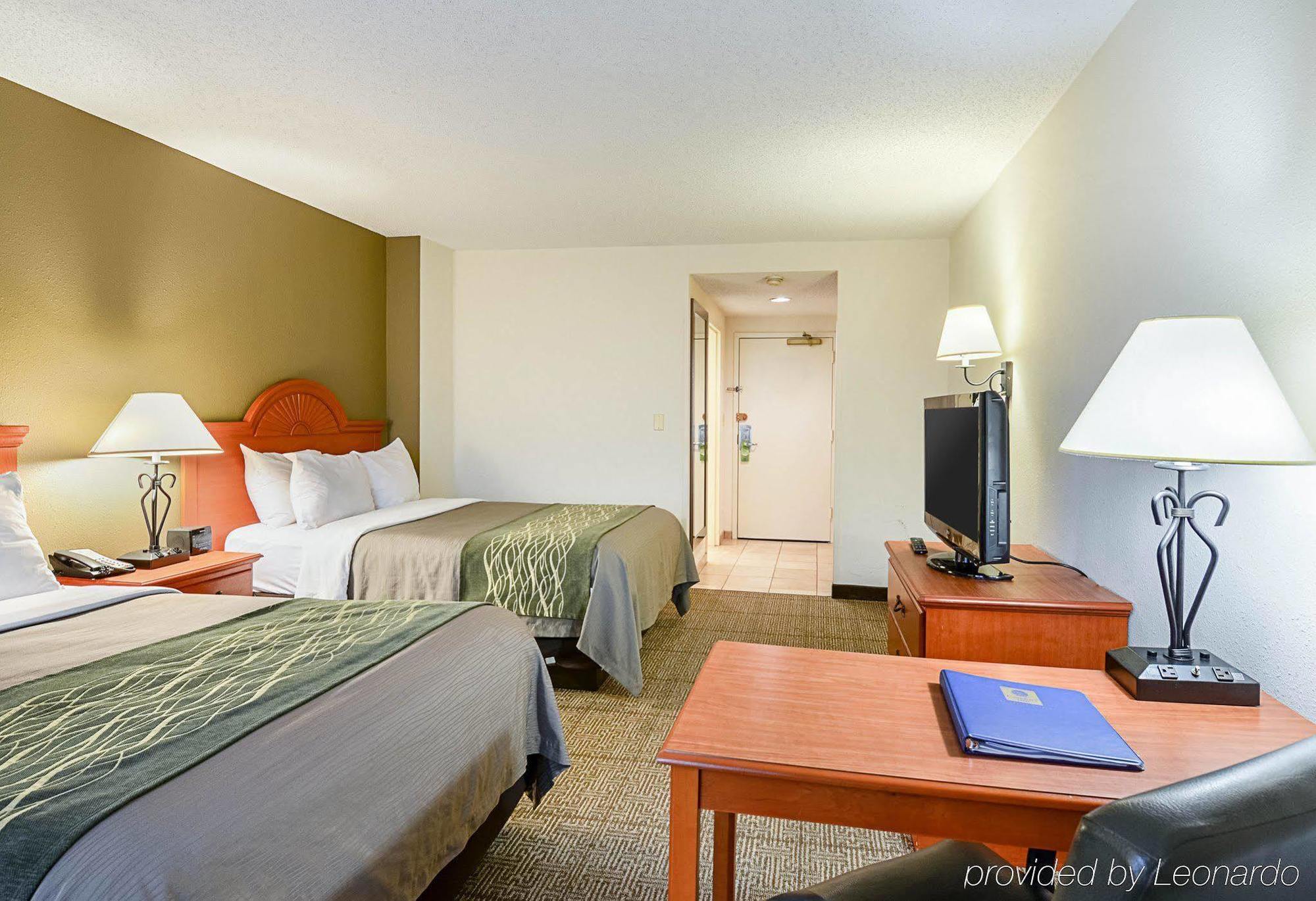 Fairfield & By Marriott West/mark Center Hotel