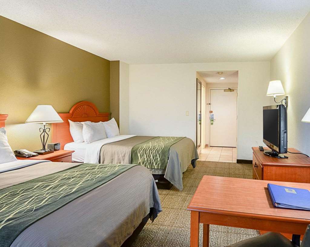 Fairfield & By Marriott West/mark Center Hotel