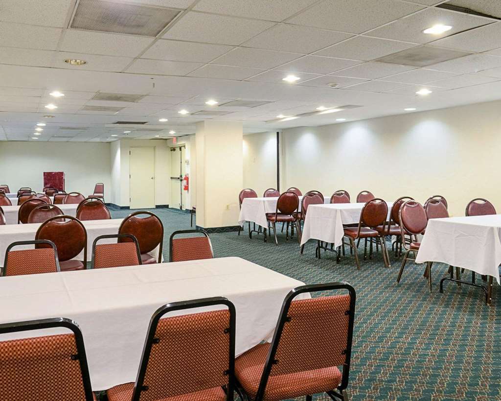 Fairfield & By Marriott West/mark Center Hotel 3*